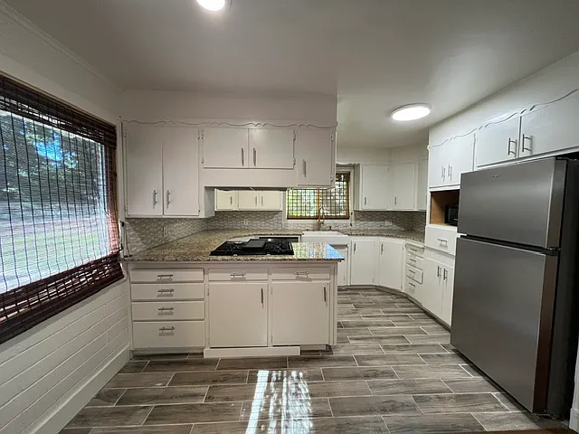 1157 East Ave — Photo 3