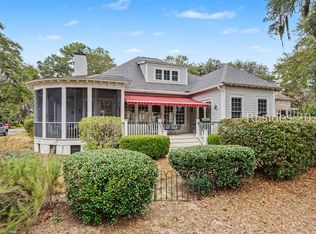 372 Cottage Farm Dr, Beaufort, SC 29902