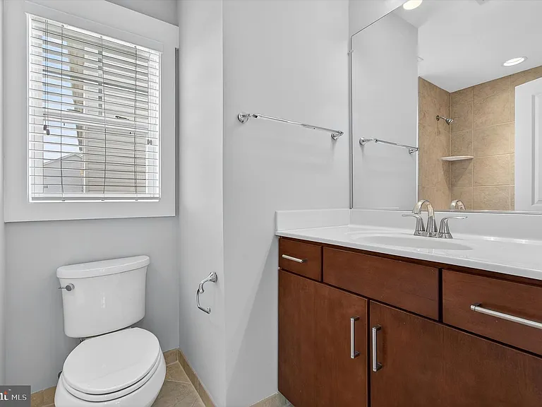 22463 Verde Gate Ter — Photo 27