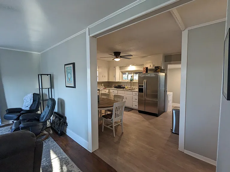 918 Gertrude Ave — Photo 10