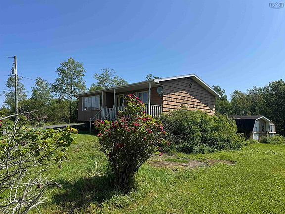2nd image of 776 Alder Point Rd