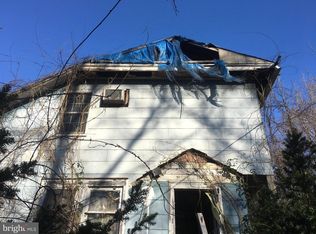 282 Mackey Ln, Clementon, NJ 08021