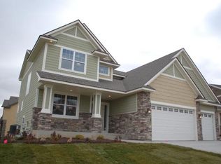 8855 67th Street Bay S, Cottage Grove, MN 55016