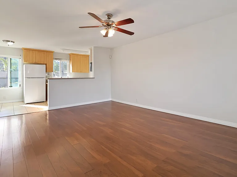 1160 E Washington Ave #3 — Photo 24