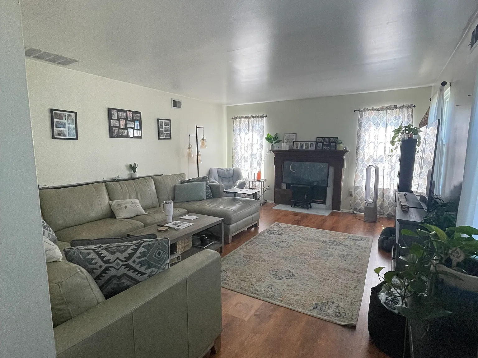 3 bed, 1694 sqft, $3,050 — Photo 4