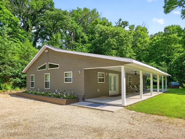 39568 569th St, Zumbro Falls, MN 55991