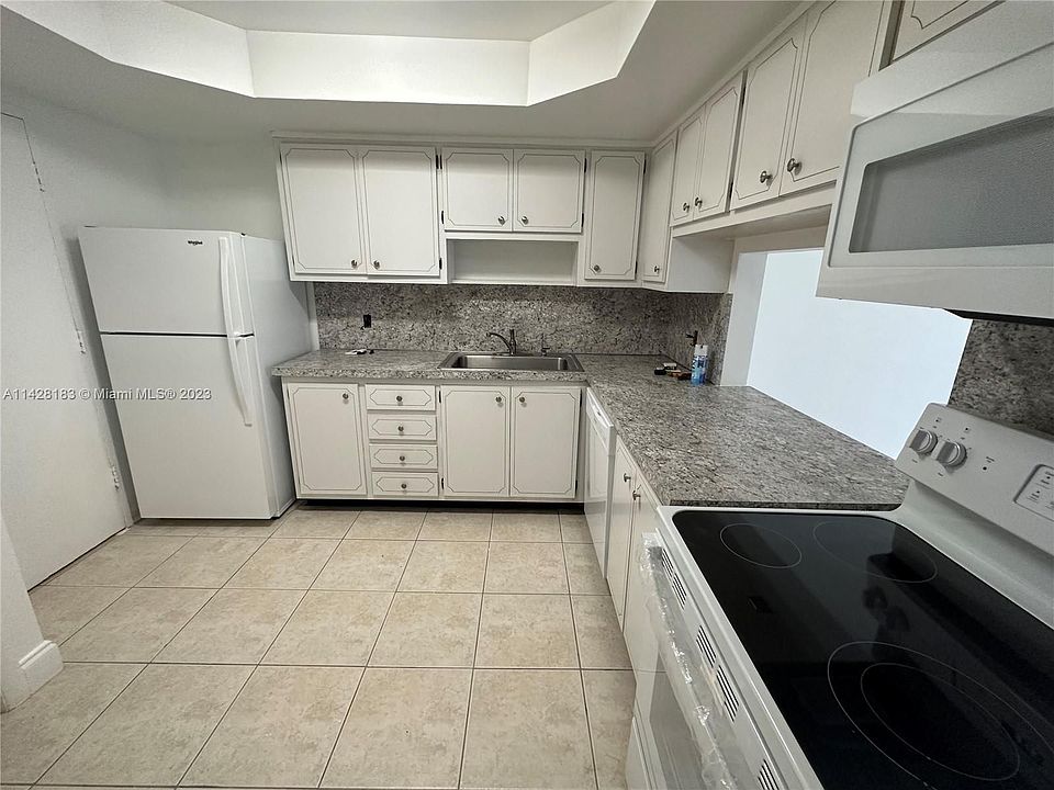 1st image of 1400 NE 169th St APT 110