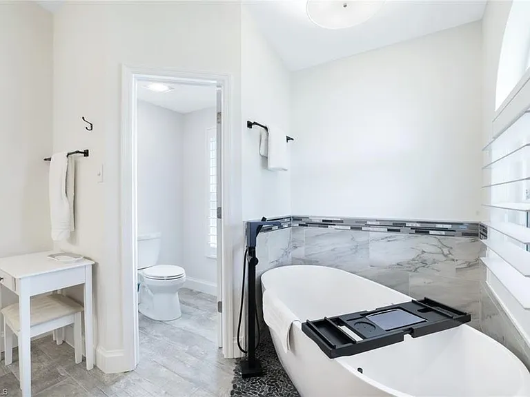 1507 Vintage Ln — Photo 13