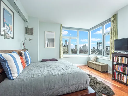 Sold by Sotheby's International Realty | media 5