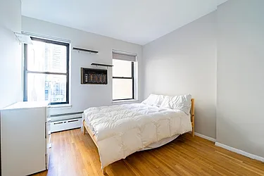 Rented by New York Casas Ltd.