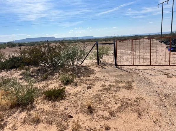 1120 E 11th St, Mc Camey, TX 79752