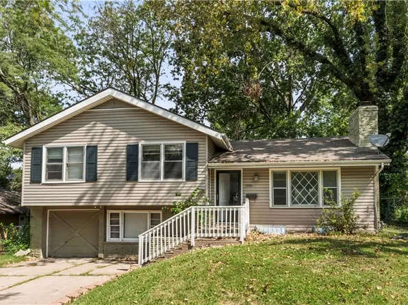 5906 E 97th St, Kansas City, MO 64134
