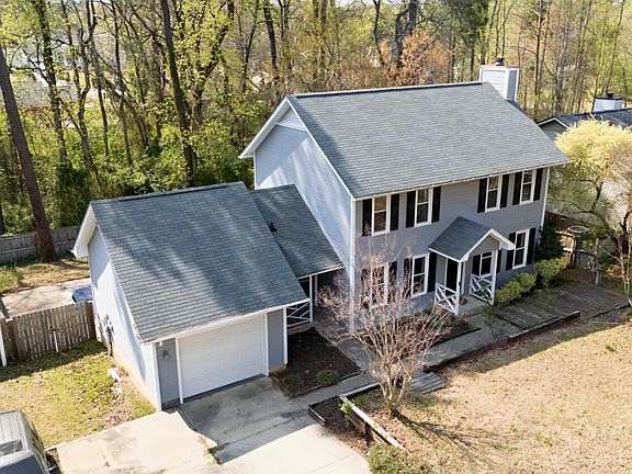 3rd image of 7438 Beaver Run Dr