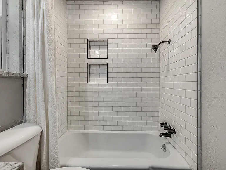 1908 E Willow Creek Ter — Photo 10