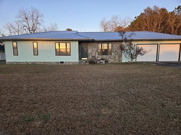 6412 Oak St, Eastman, GA 31023