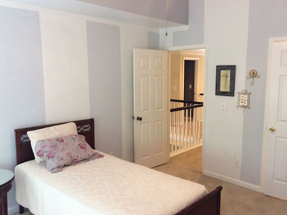 BR2 Entry from Hall