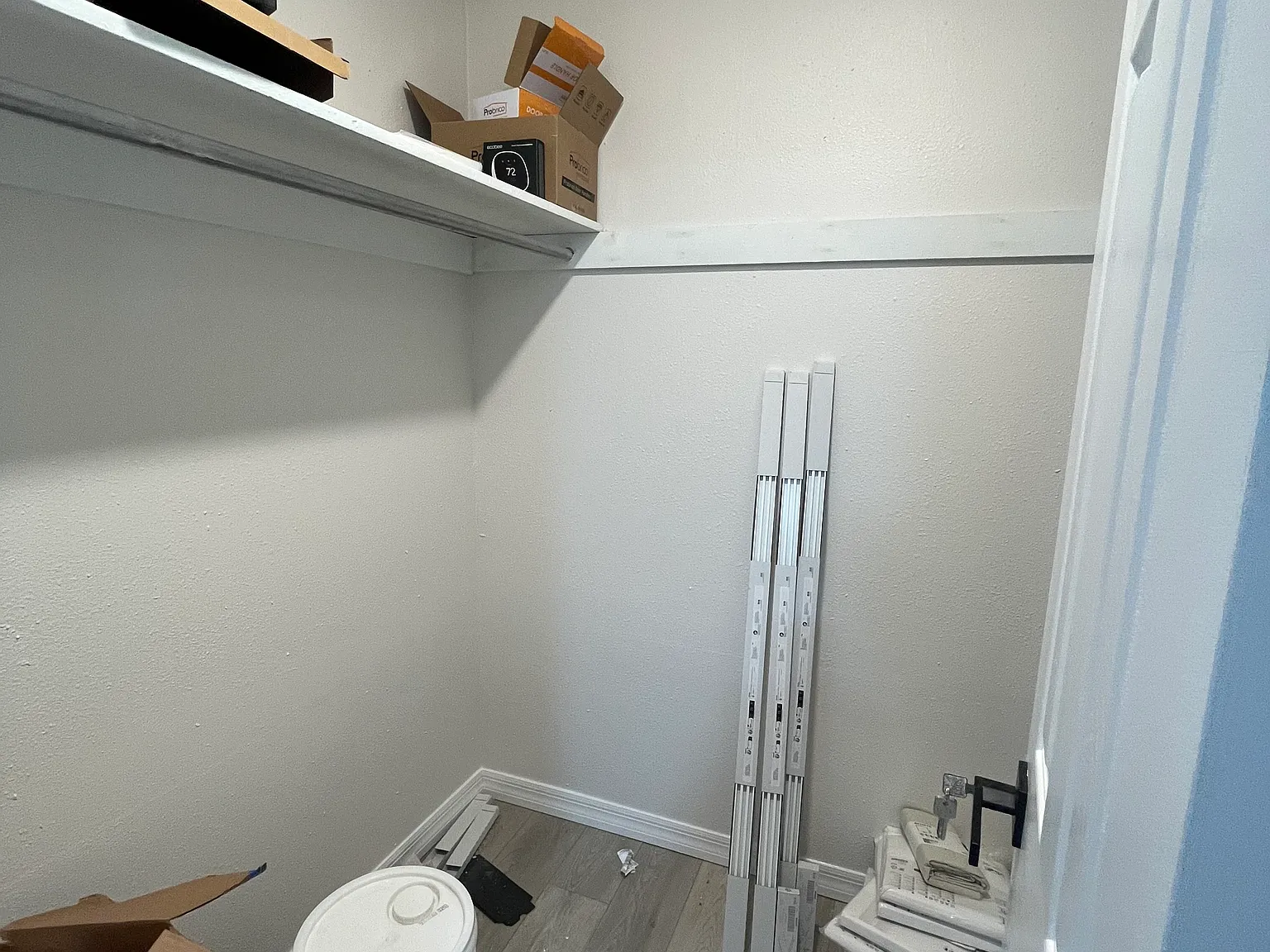 5 bed, 1544 sqft, $699 — Photo 3