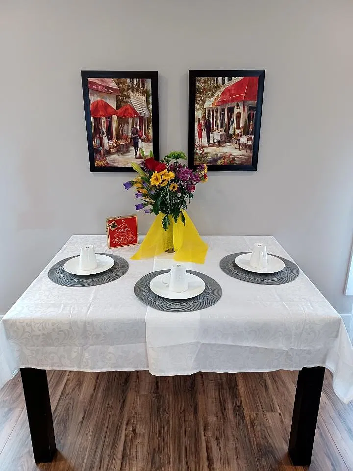 2 bed, 1300 sqft, $2,550 — Photo 4