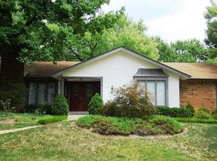 2170 Courtleigh Ln, Chesterfield, MO