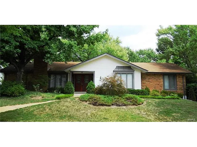 2170 Courtleigh Ln photo 1