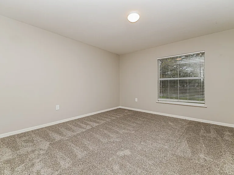 17027 Ongar Ct — Photo 10