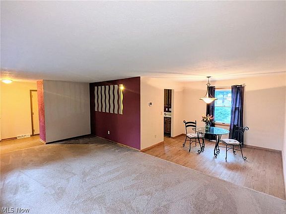 4th image of 38 Monticello Dr