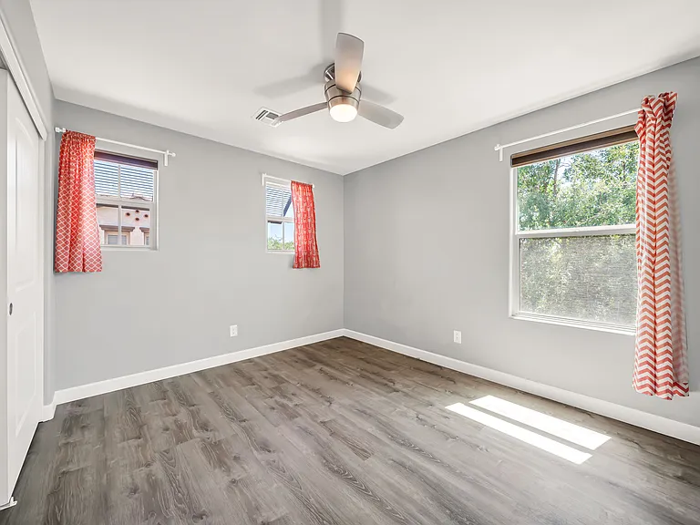 15509 N 47th St — Photo 32