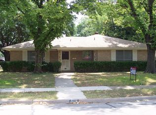 516 Highland Park Dr, Irving, TX 75061