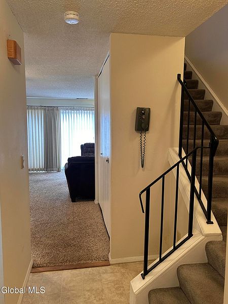 4th image of 26 Point Of Woods Drive