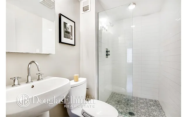 Rented by Douglas Elliman | media 32
