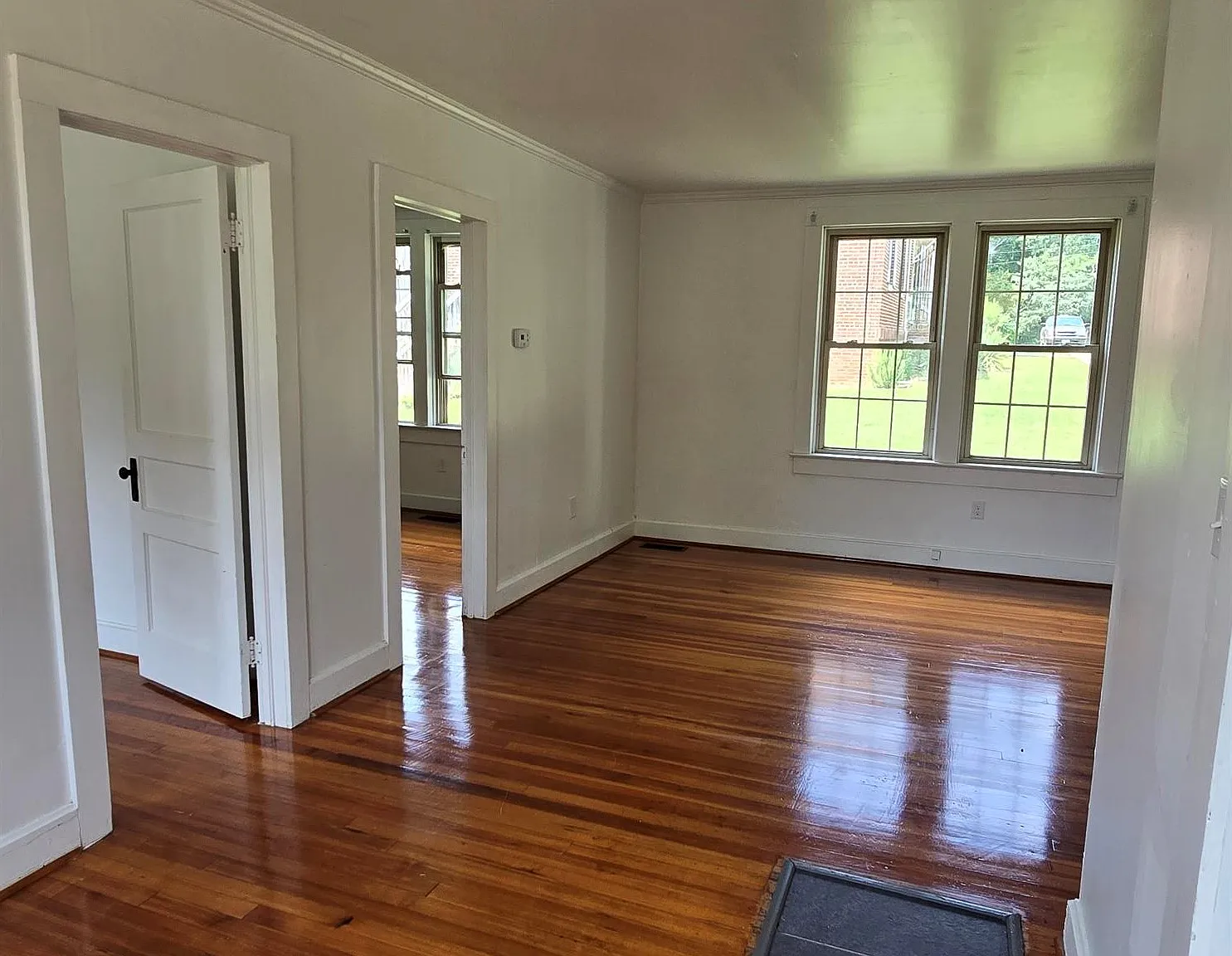 2 bed, $1,200 — Photo 4
