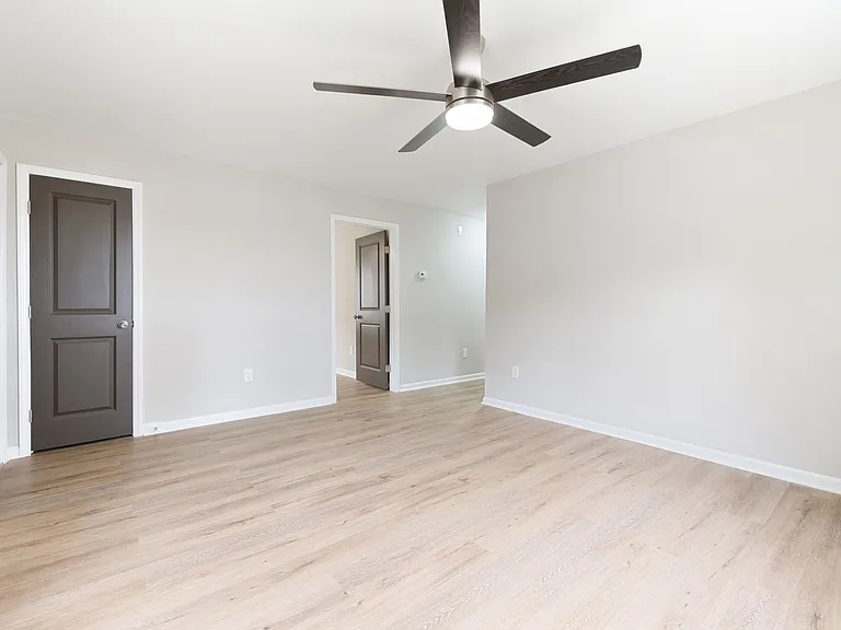 1236 Berkeley St — Photo 7
