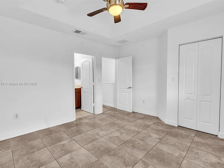 21205 NW 14th Pl — Photo 6