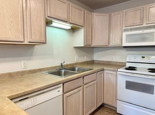 3501 10th Ave S #205, Moorhead, MN 56560