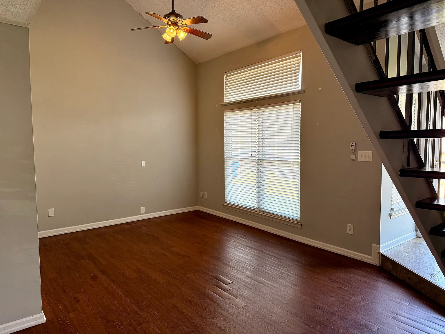 2 bed, 981 sqft, $1,675 — Photo 3