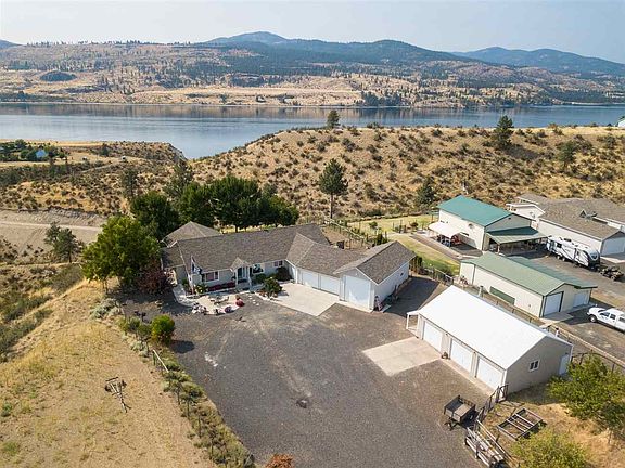 2nd image of 42365 Doe Dr N