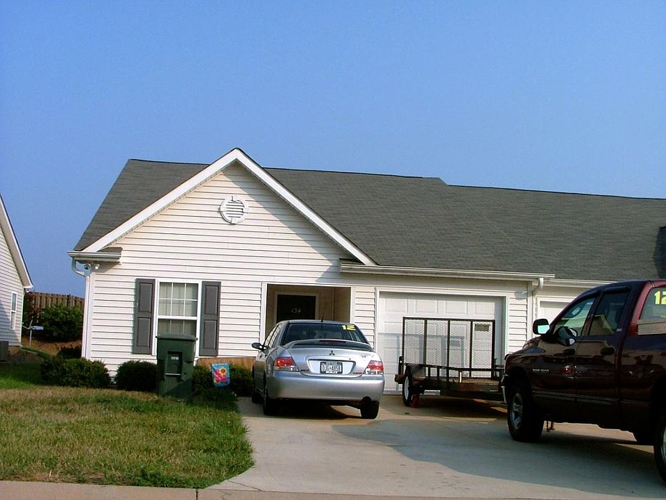 1st image of 134 Springwood Ln