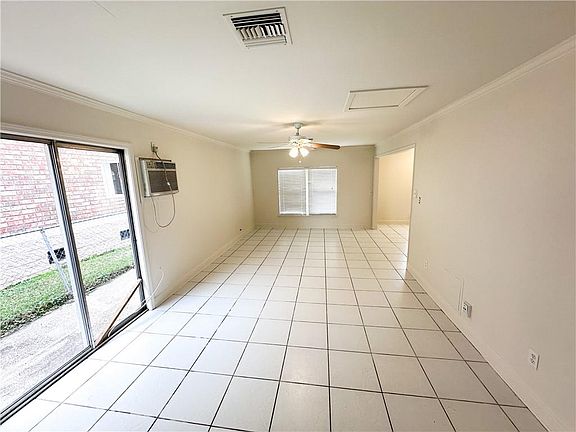 4th image of 4160 E Loyola Dr