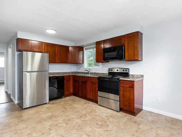 6118 Kenwood Dr — Photo 7
