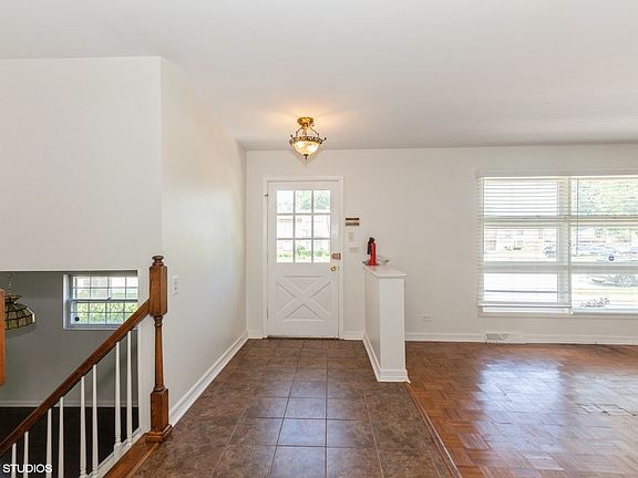 2nd image of 6805 Roberts Dr