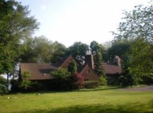 231 E Pine Lake Rd, North Lima, OH 44452