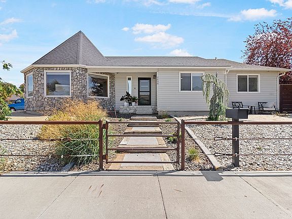 5th image of 2630 Paintbrush Dr