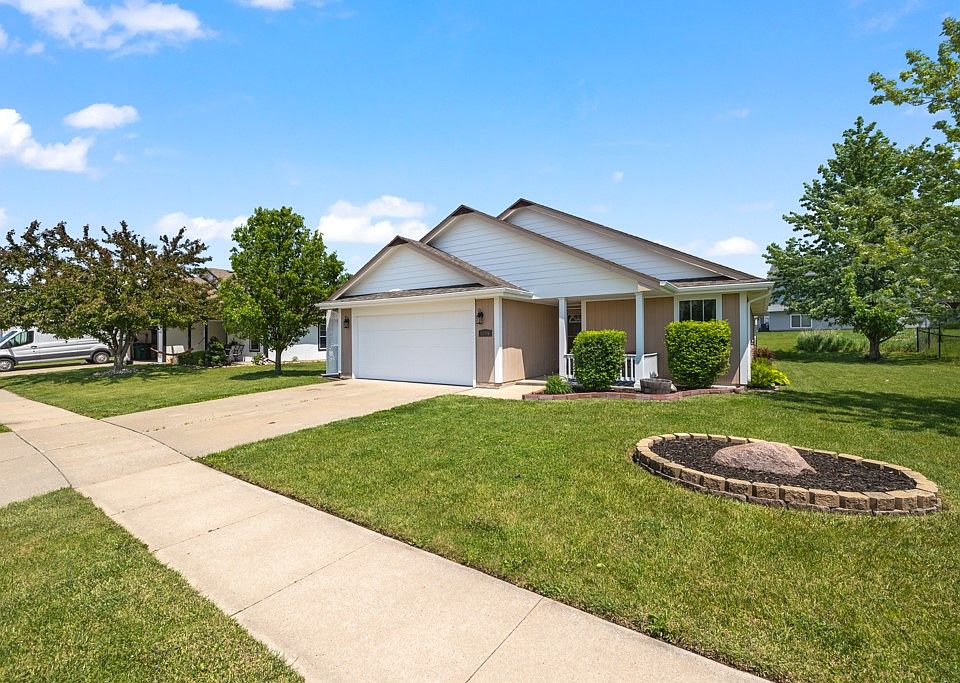 3205 Poplar Dr SW, Bondurant, IA 50035 | Zillow