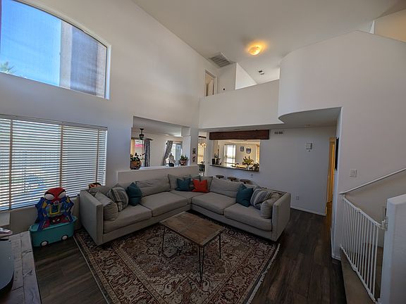 4th image of 3921 E Rockwood Dr