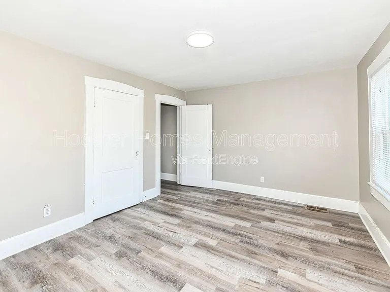 3848 N Capitol Ave — Photo 28