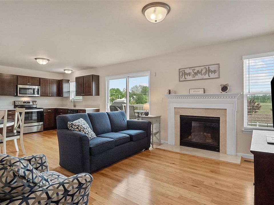 310 Charlestowne Place Dr, Saint Charles, MO 63301 Zillow