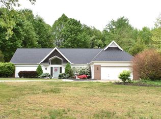 2161 Chimney Ridge Dr, Madison, OH 44057