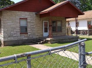 1248 E Davis Ave, Fort Worth, TX 76104