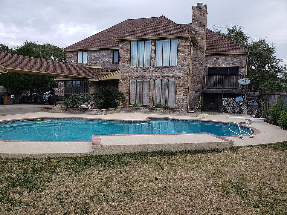 2nd image of 4605 Grand Lake Dr