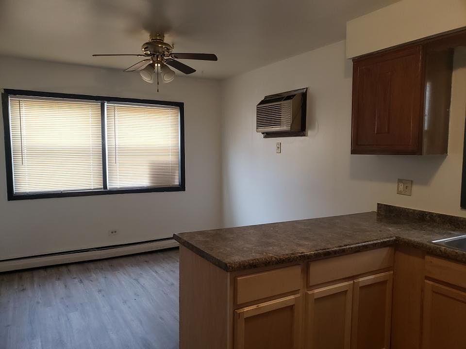 2nd image of 922 W 174th St APT 1